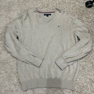 tommy hilfiger beige v neck sweatshirt